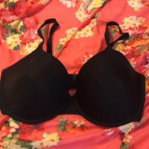 Gilligan & O’Malley black bra 36D